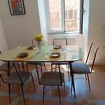 Design House Monti